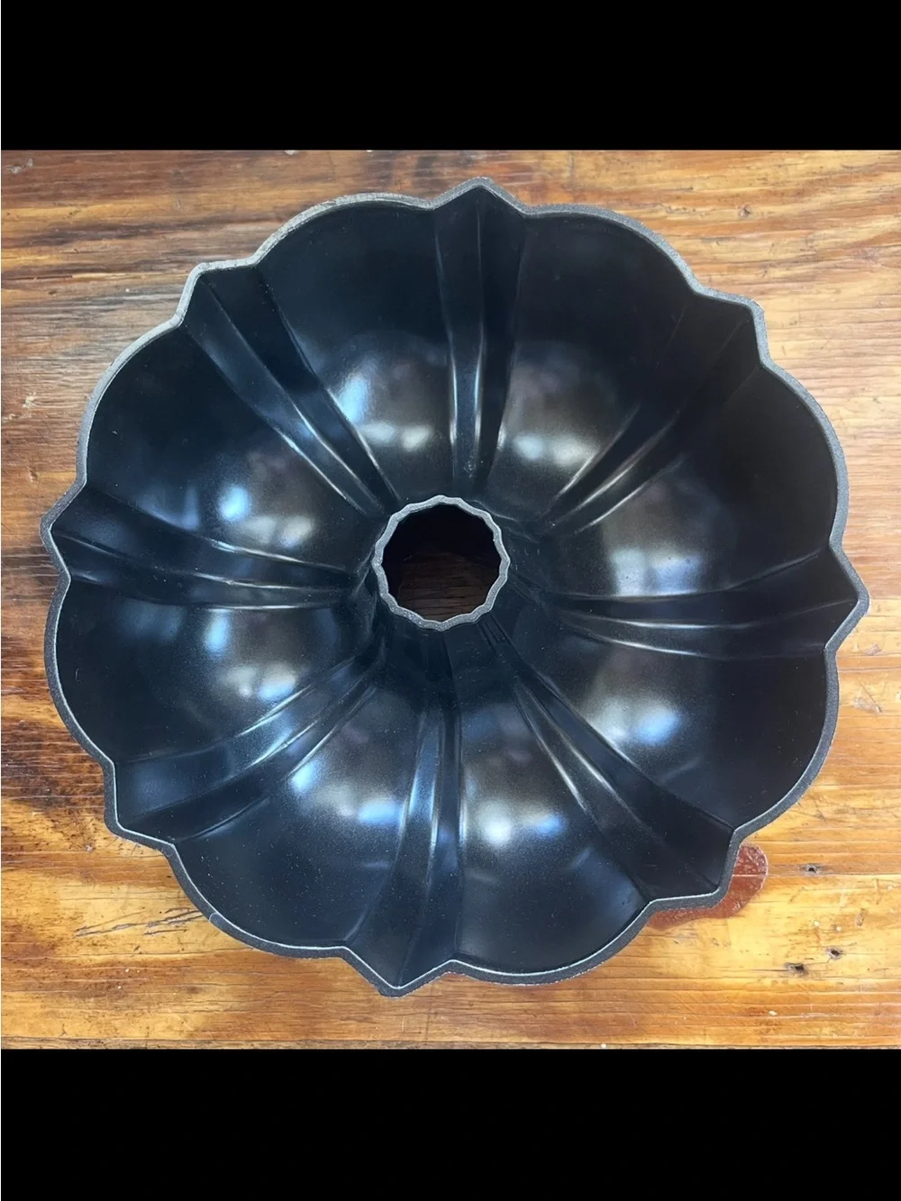 Nordic Ware Black Bundt Pan Bundi Pan 12 Cup Capacity